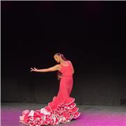 Profesora de Sevillanas que imparte clases online o presencial (en tu casa). Para todas las edades